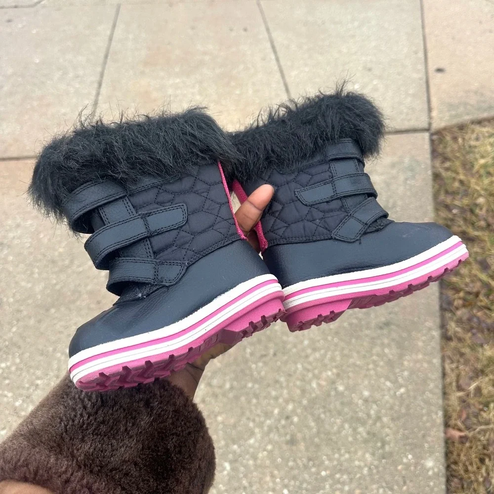 Rugged Outback Baby Girl Faux Fur Trimmed Snow Boots‎ Size 5 Black